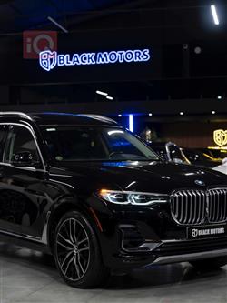 بی ئێم دەبڵیو X7